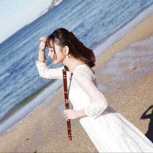 妮可裸乳被爆❌白浆的图片
